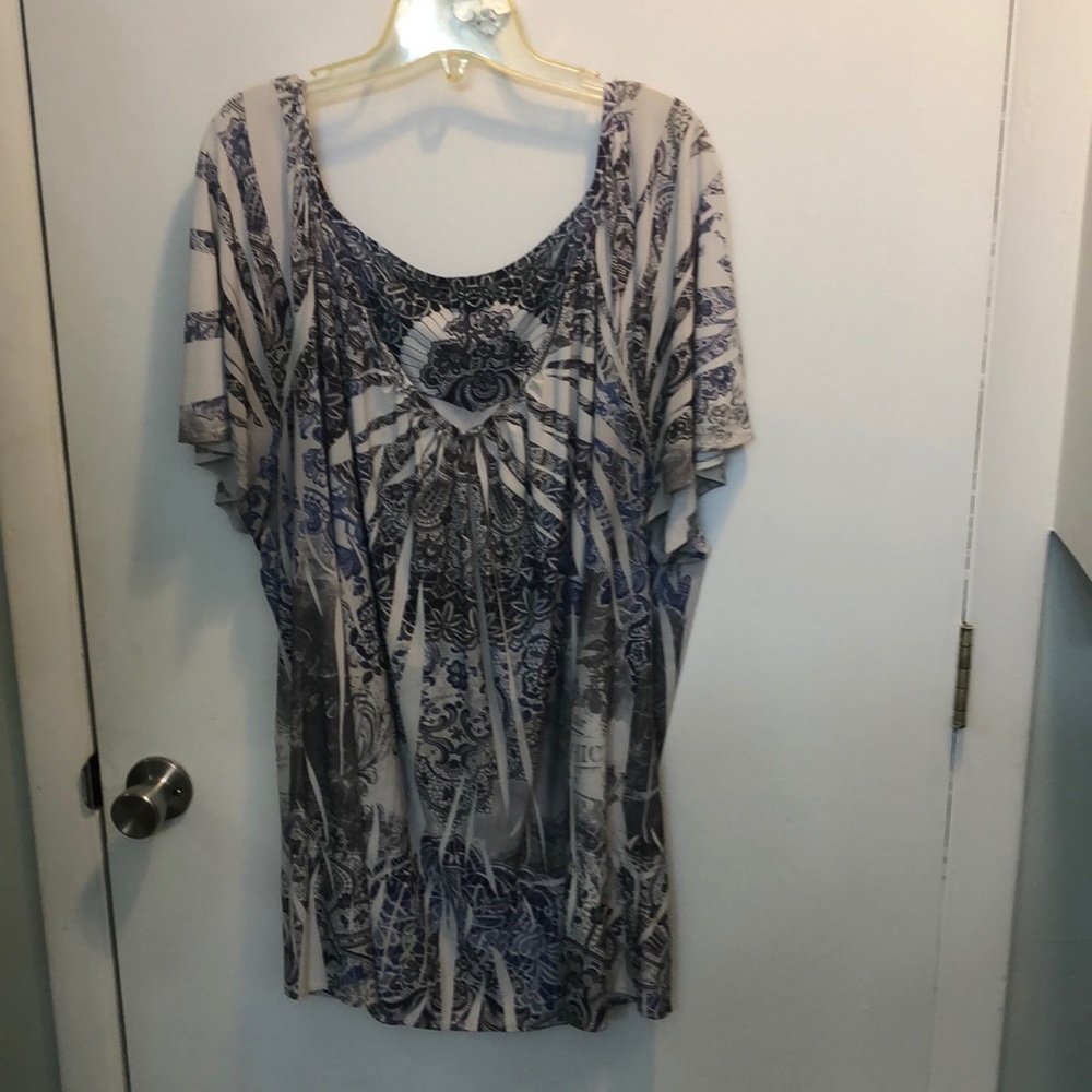 Women’s shirt